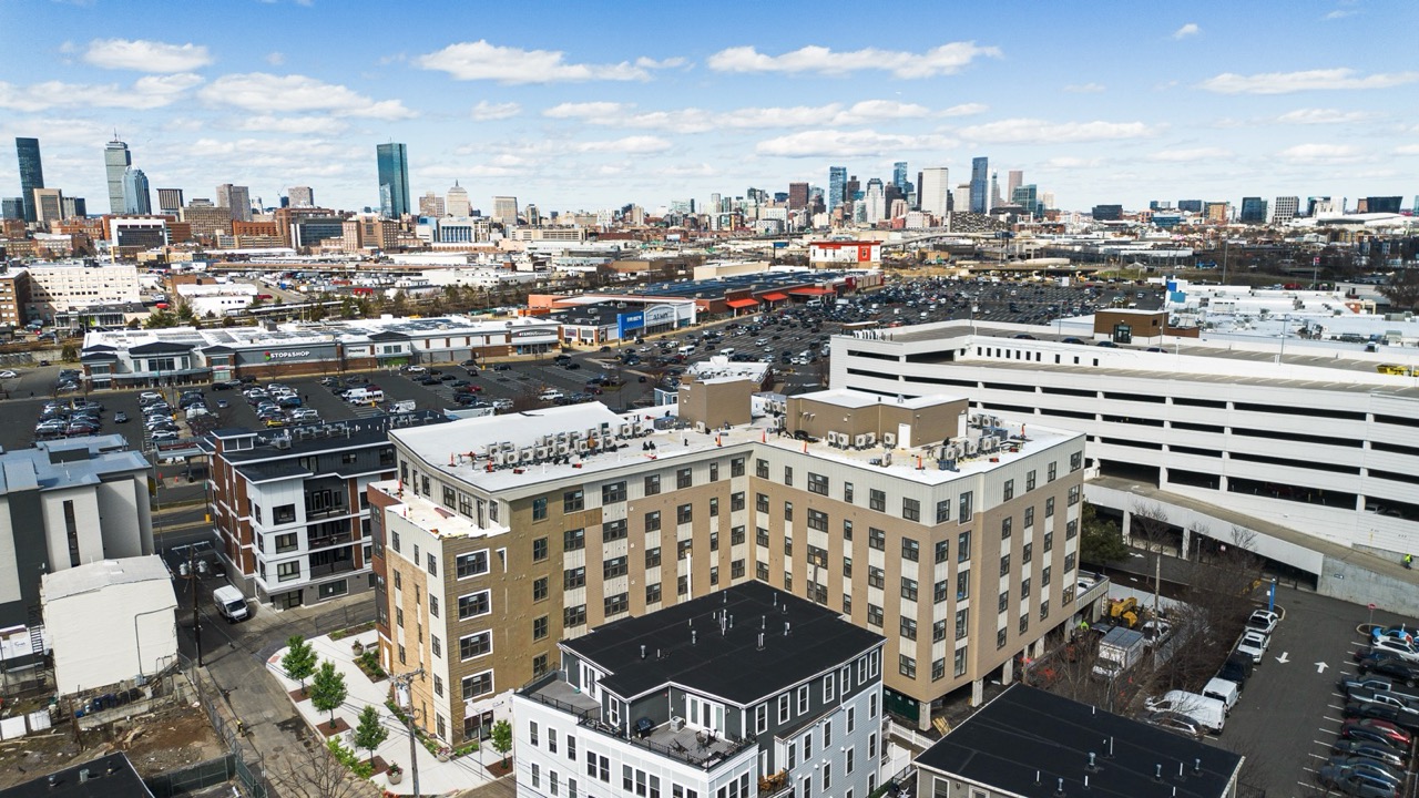 75 Willow Court — Boston skyline